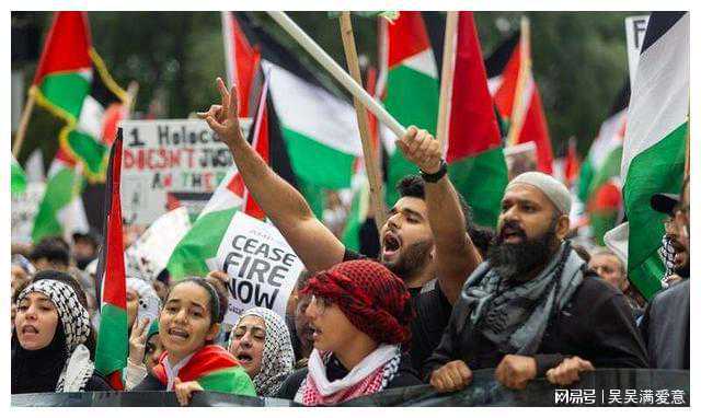 伊朗全面报复：以色列和美国被胖揍，俄罗斯大哥竖起大拇指